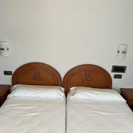 Hotel Pelayo Isla Plana Extérieur photo